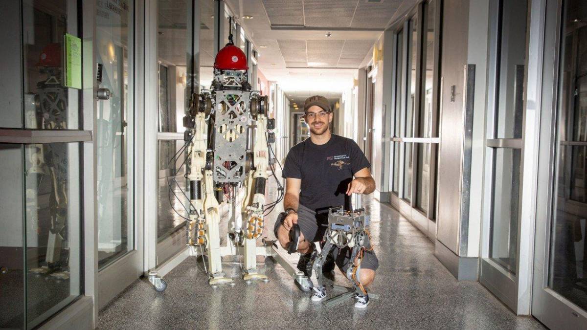Brasileiro desenvolve robô marionete que copia os movimentos humanos