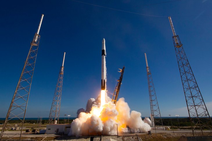 Você já pode comprar um lugar em um foguete da SpaceX por R$ 4 milhões