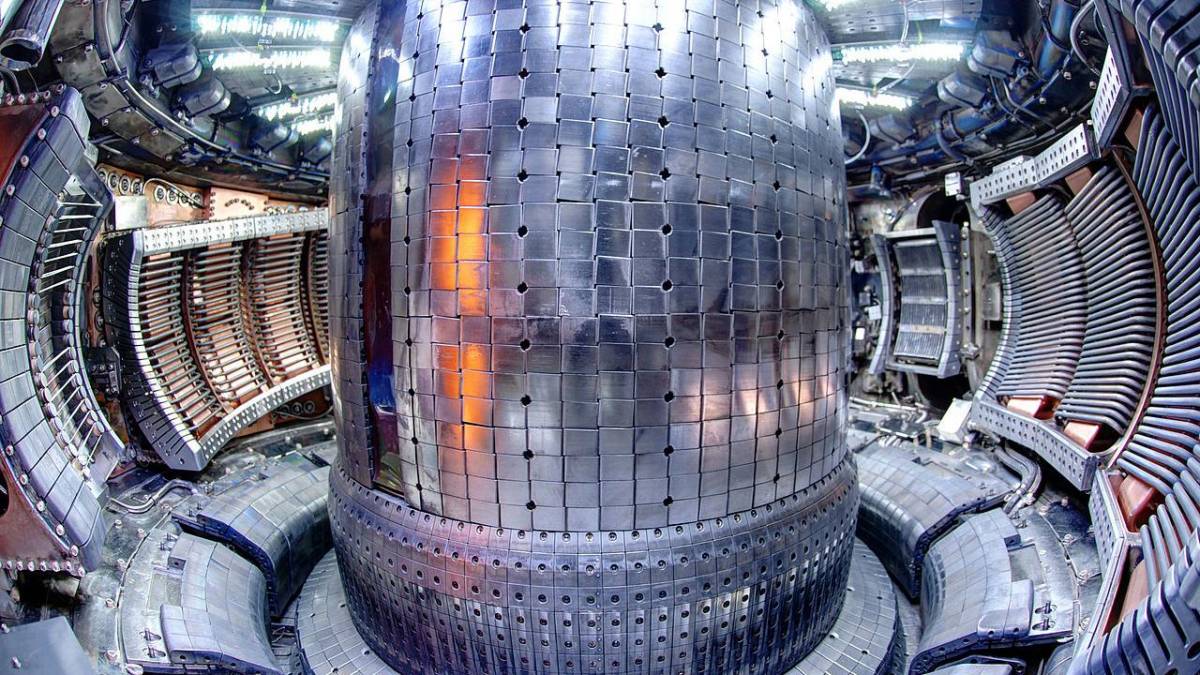 Cientista da Marinha dos EUA inventa novo tipo de reator de fusão nuclear